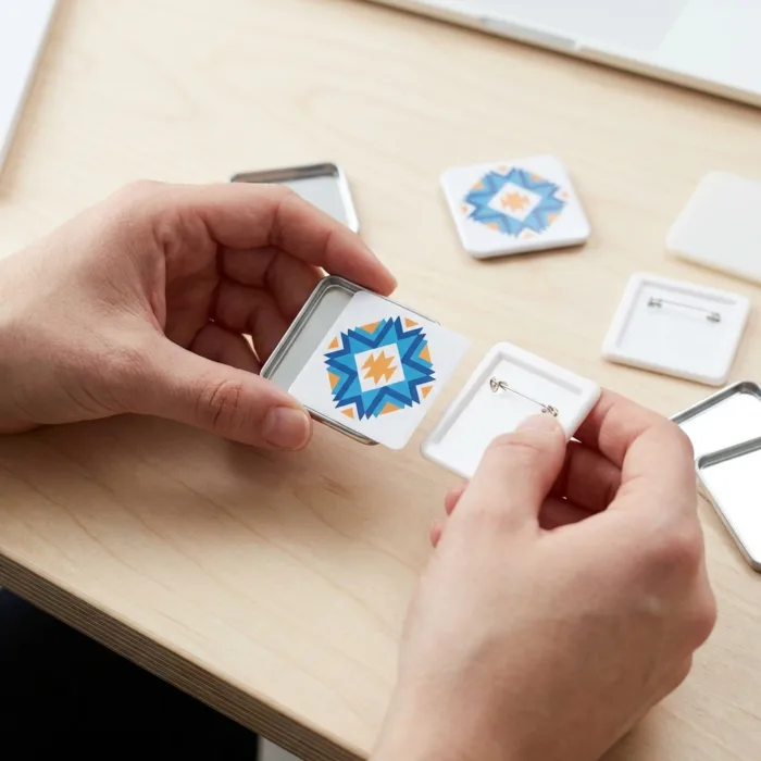 Sublimation Square Badge MB0OP133 Marketing Usage